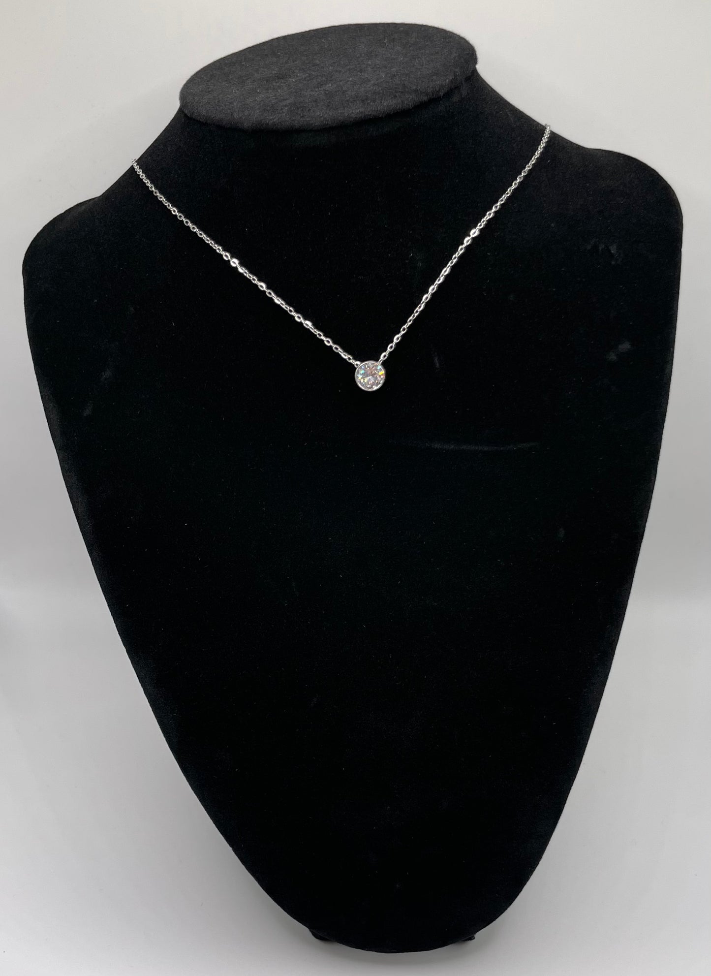 Single Stone Choker